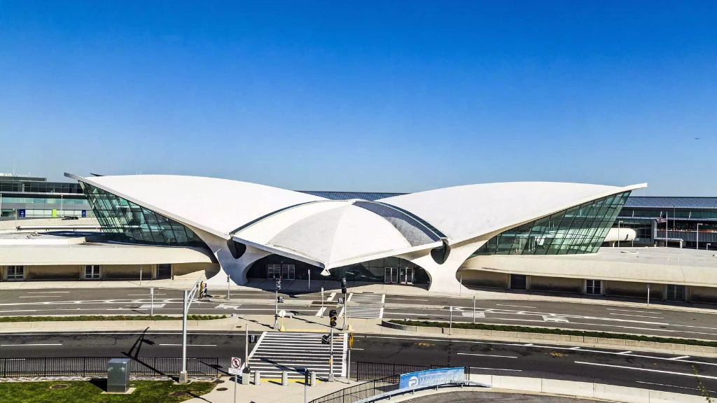 Air Hamburg LAN Terminal - Capital Region International Airport